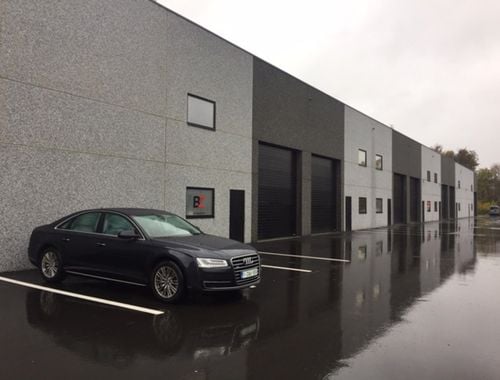                                         Commercieel Gebouw te koop in Willebroek, € 459.000
