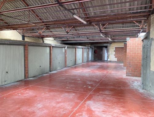                                         Garage à vendre à Mons, € 87.100
