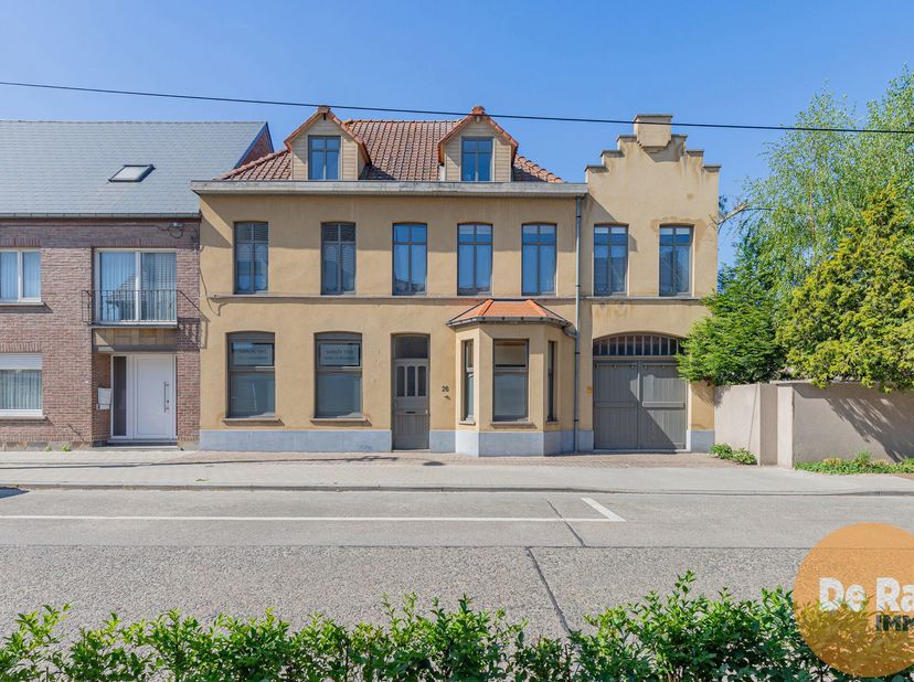 EERSTE BEZOEKMOMENT ZATERDAG 24 MEI VAN 10u TOT 14u ( ENKEL OP AFSPRAAK !)SERSKAMP - Deze karaktervolle woning met zijn verzorgde uitstraling kunt u v