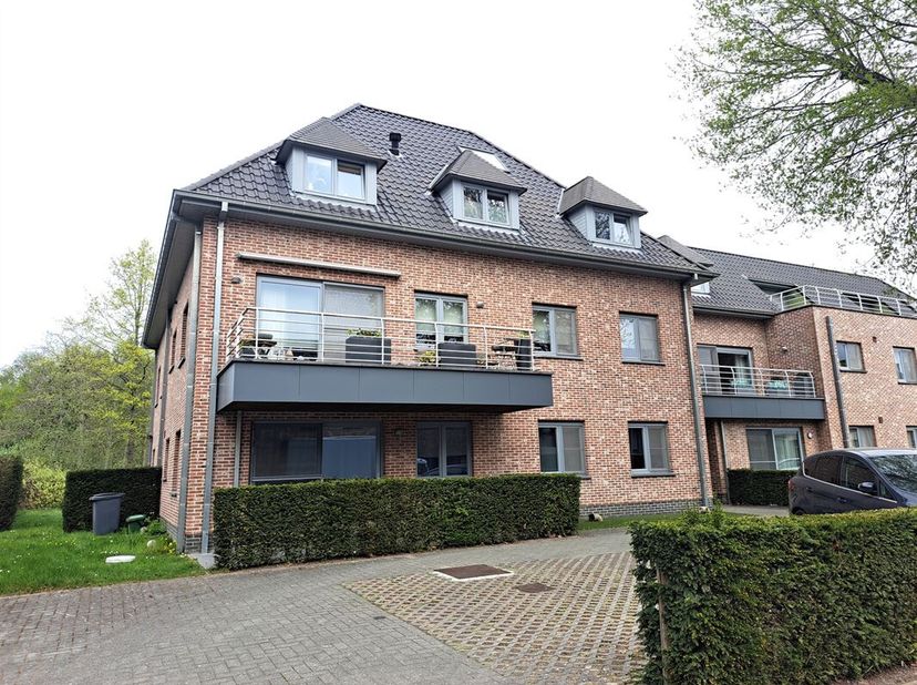 Bezoek&lt;br /&gt;
Gelieve &#039;jouw huurprofiel&#039; op onze website (onderaan de informatie van het appartement) in te vullen als u het appartement wenst te bezic
