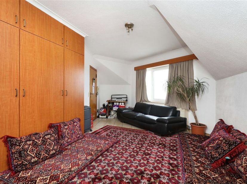 Bien professionnel à vendre
                    à 3500 Hasselt