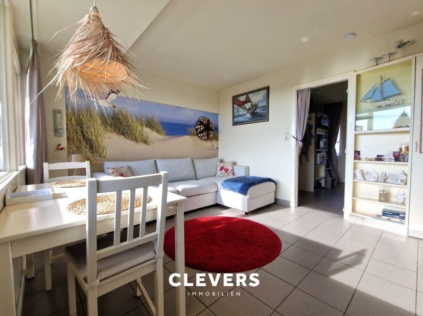 Gelegen te Park Atlantis in De Haan, vindt u dit goed onderhouden vakantie appartement. Het appartement bevindt zich op de tweede verdieping (lift aan