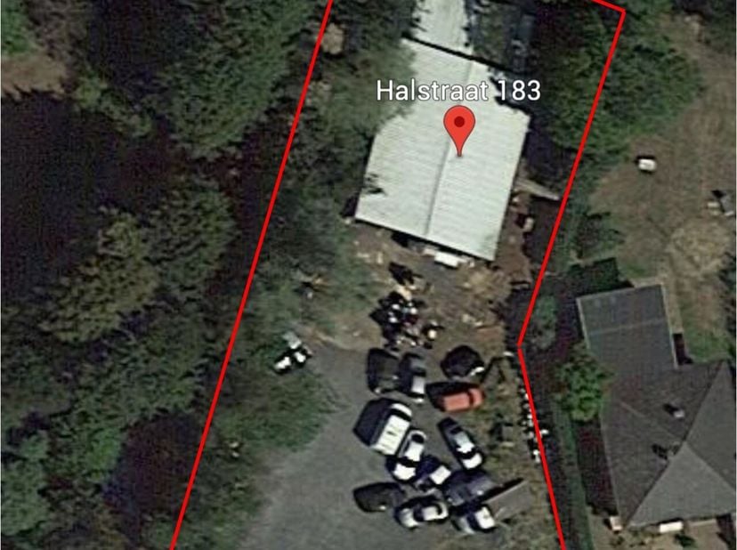 NIEUW BIJ ANIMOVASTGOED!!!&lt;br /&gt;
Te koop: Ruime grond met verhuurd werkatelier/garage te Heusden-Zolder.&lt;br /&gt;
Interessant en veelbelovend perceel met