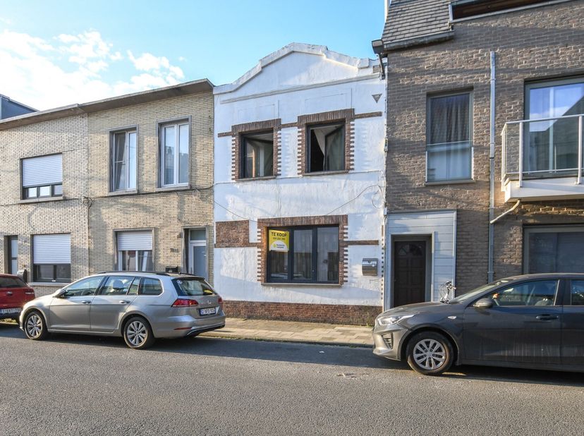 Op zoek naar een karaktervolle woning in het bruisende centrum van Blankenberge? Dit huis uit de jaren &#039;30 combineert authentieke charme met moderne m