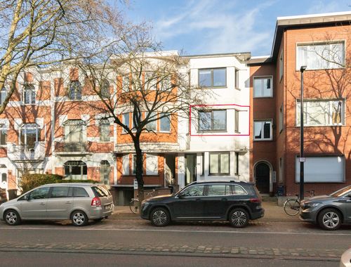                                         Appartement à louer à Mortsel, € 850
