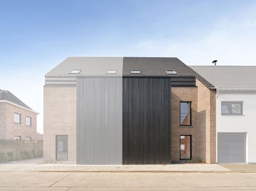 6% de TVA sur la construction* jusqu&#039;au 30/05/25&lt;br /&gt;
.&lt;br /&gt;
Cette jolie construction neuve INSTAPKLARE (surface brute de 256 m² !), étonnamment spa