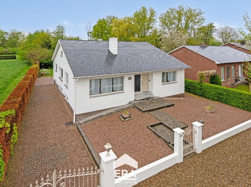 Maison à vendre
                    à 3680 Maaseik