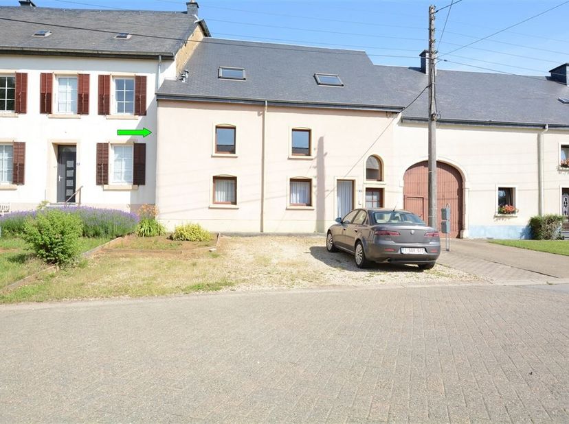 W Immobilière vous propose dans le charmant village de Sampont un spacieux duplex de 153 m² composé comme suit: hall d&#039;entrée, séjour, cuisine équipée