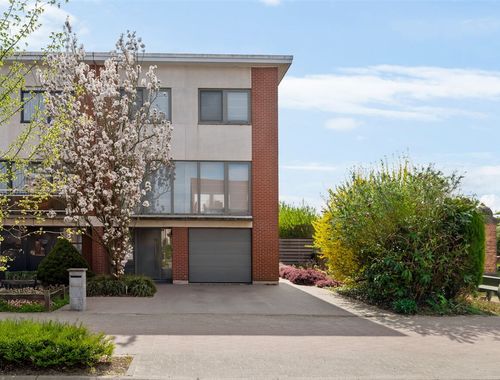                                         Bel-étage te koop in Boechout, € 495.000
