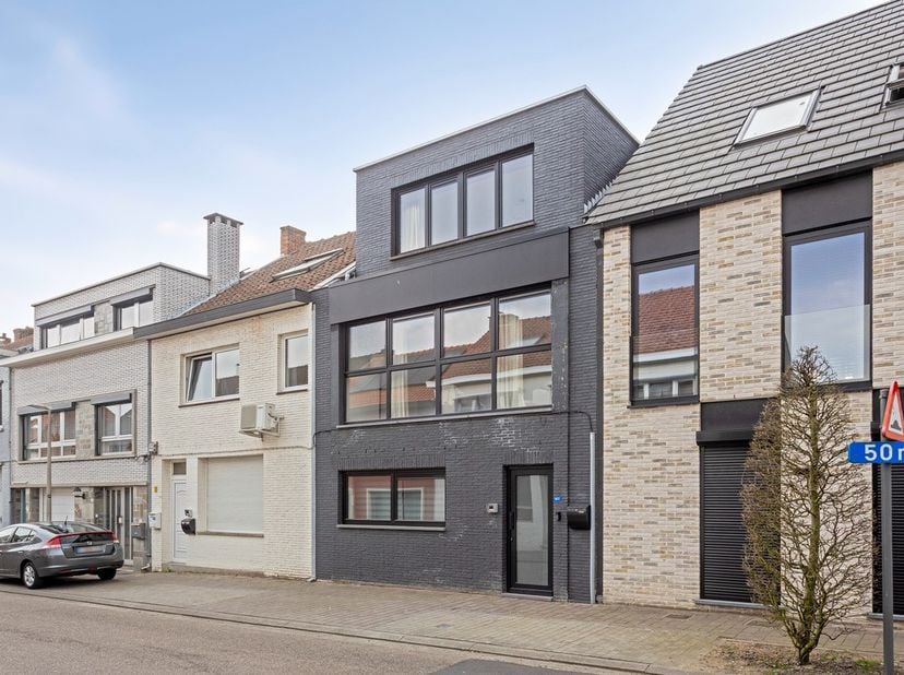 Ruim appartement vlakbij centrum Lanaken&lt;br /&gt;
Welkom in de Bessemerstraat 167/1 te Lanaken! &lt;br /&gt;
&lt;br /&gt;
Bekijk je dit pand via een aanverwante webs