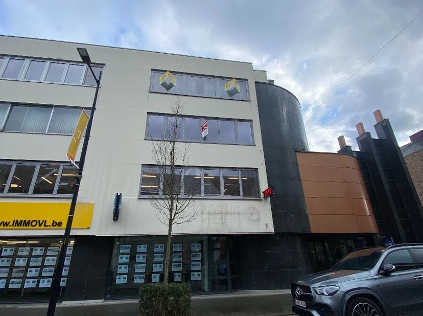 Appartement à louer
                    à 2440 Geel