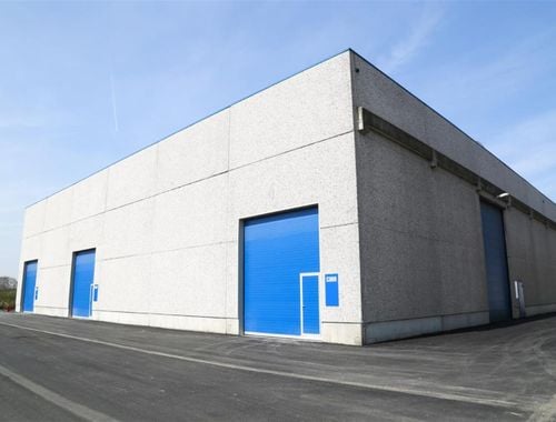                                         Bâtiment d’entreprise à louer à Kapellen, € 1.975
