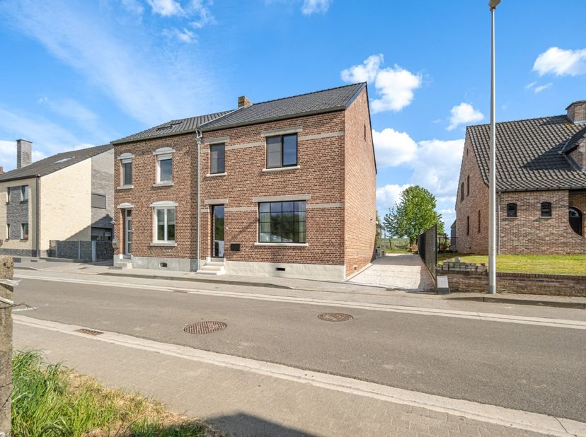 Maison à vendre
                    à 3840 Jesseren