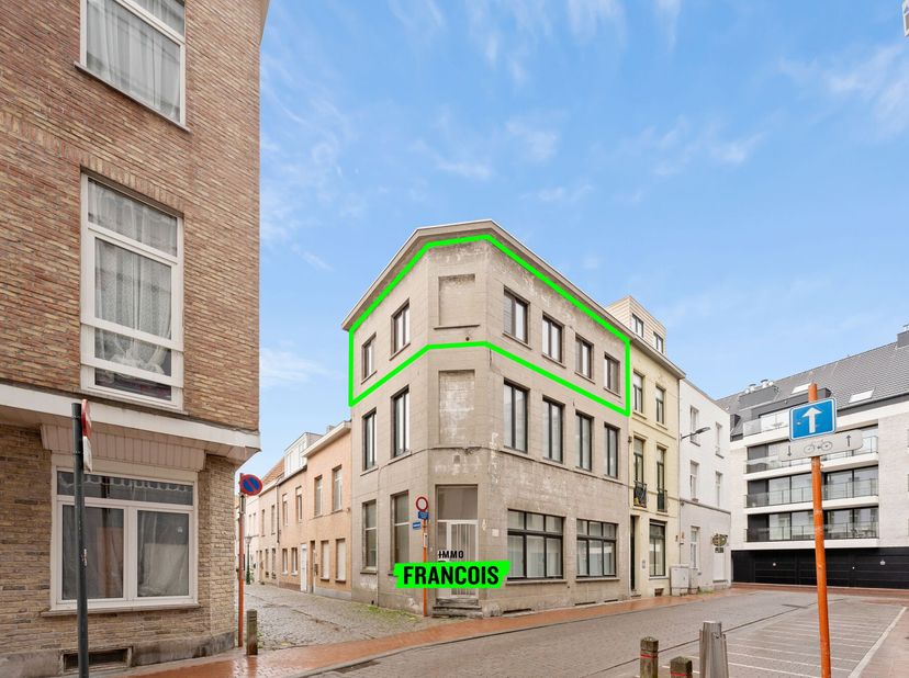 Cet appartement charmant est situé au deuxième étage d&#039;une résidence à petite échelle et calme, au centre de Blankenberge. Avec deux chambres, c&#039;est l