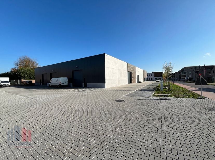 Bien professionnel à vendre
                    à 8720 Dentergem