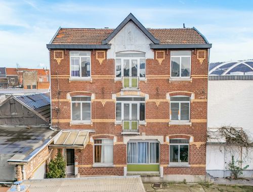                                         Usage mixte à vendre à Herstal, € 359.000
