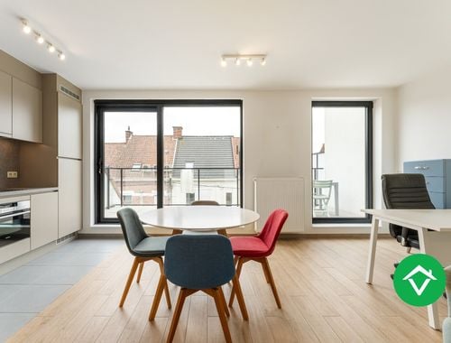                                         Penthouse te koop in Roeselare, € 185.000
