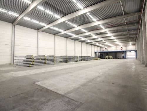                             Bedrijfsgebouw te huur in Maldegem
