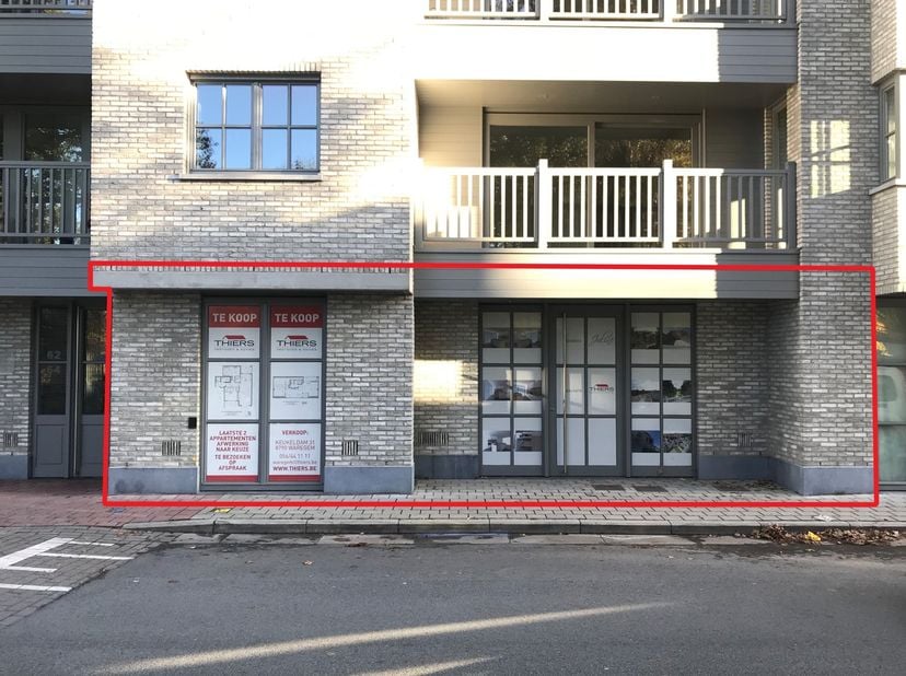 Bien professionnel à vendre
                    à 8790 Waregem