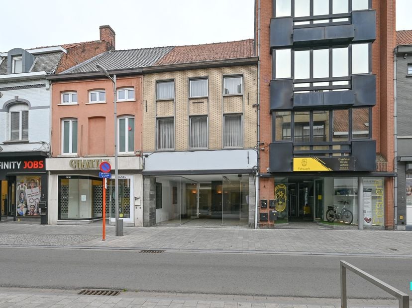 Bien professionnel à vendre
                    à 8870 Izegem
