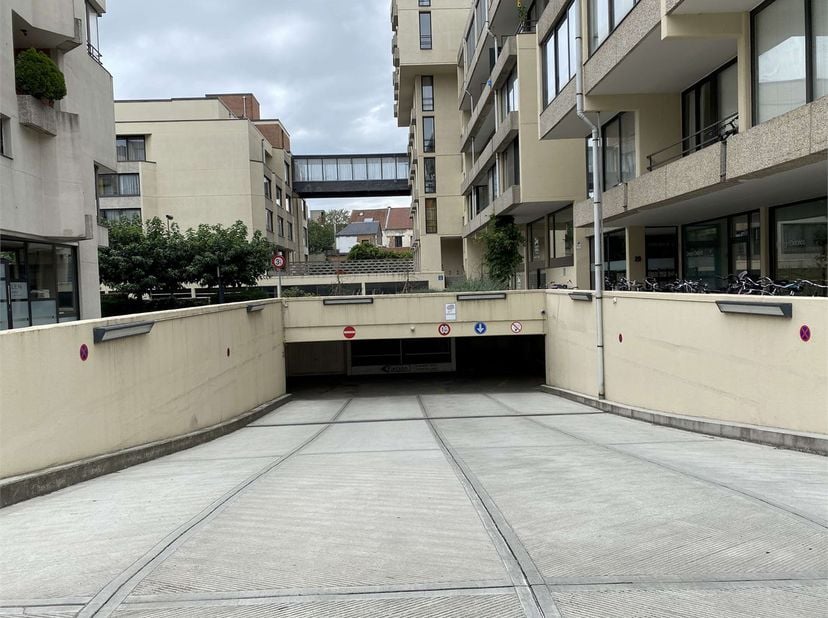 Garage à louer
                    à 3000 Leuven