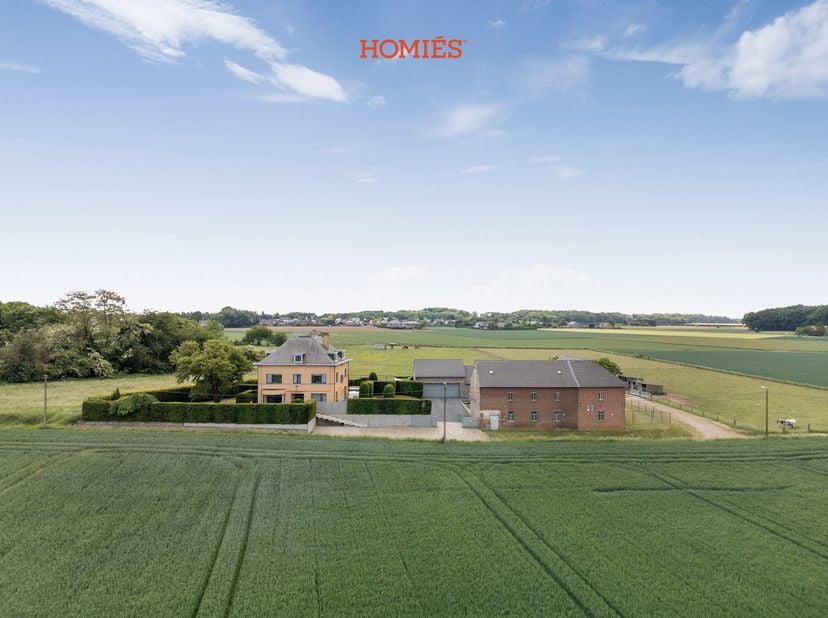 Bien professionnel à vendre
                    à 3212 Pellenberg