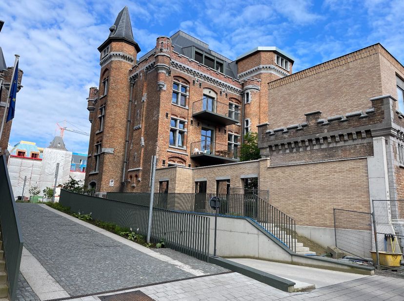 Garage à louer
                    à 9000 Gent