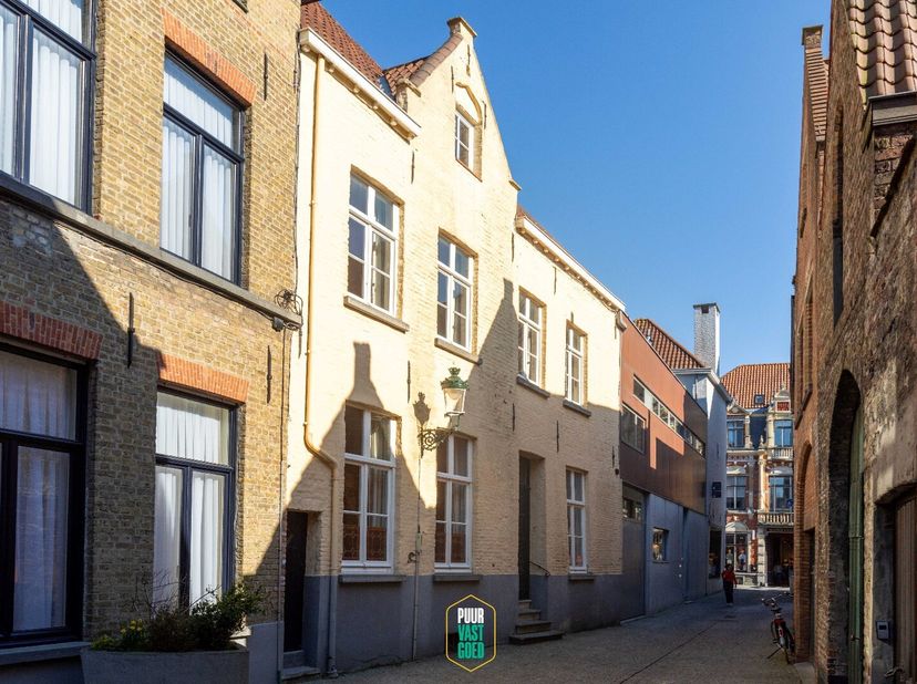 Maison à louer
                    à 8000 Brugge