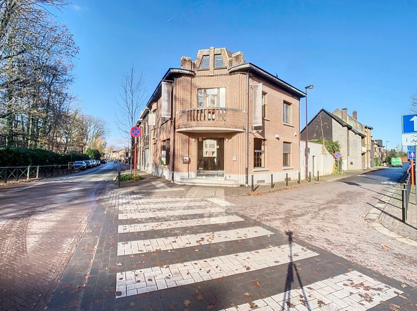 Commercieel pand te huur in Ternat  Perfect voor horeca of andere commerciële doeleinden!&lt;br /&gt;
Dit bijzondere pand bevindt zich op slechts een steenw