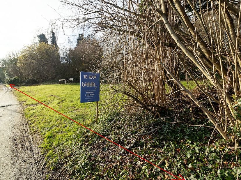PERCEEL BOUWGROND VOOR OPEN BEBOUWING &lt;br /&gt;
 &lt;br /&gt;
Rustig gelegen, &#039;Achter De Wal&#039;, maar toch dichtbij het bruisende centrum van Borgloon.  &lt;br /&gt;
O