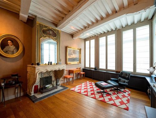                                         Woning te koop in Tournai, € 520.000
