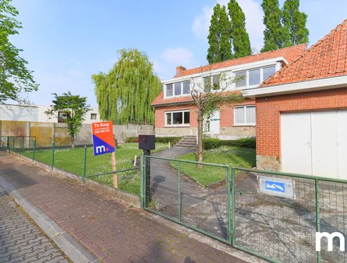                                         Villa à vendre à Wevelgem, € 345.000
