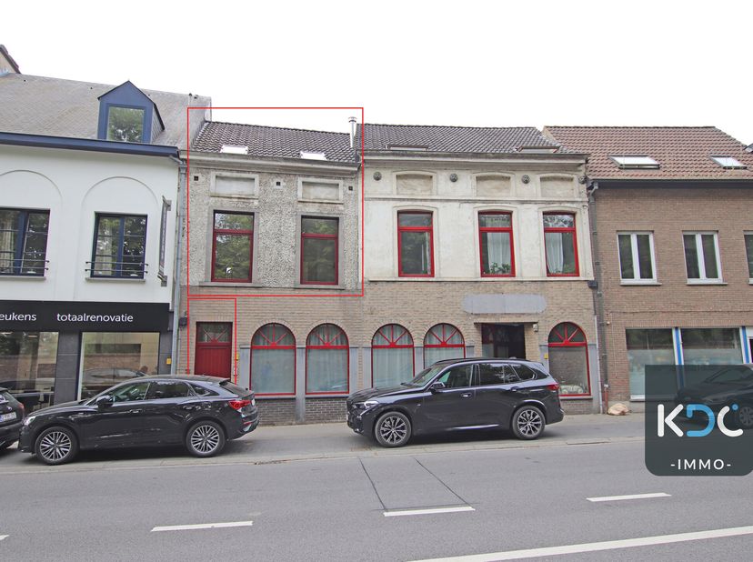 Appartement duplex agréable avec terrasse, situé dans le centre d&#039;Overijse, à proximité des transports en commun et de toutes les commodités.&lt;br /&gt;
Re