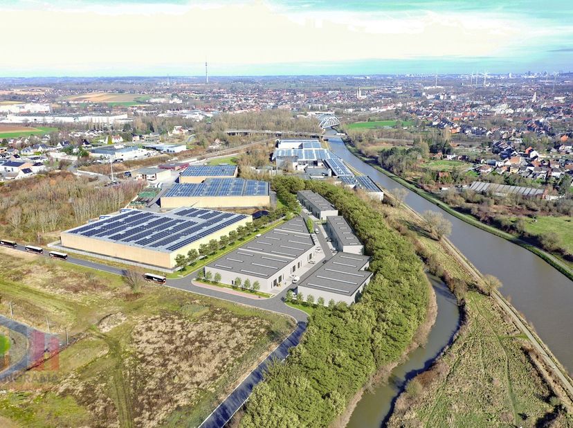 Nieuwbouw KMO-unit met een oppervlakte van 216 m² te koop. Uitstekend gelegen ten zuiden van Brussel/Halle en ten noorden van Saintes/Tubize. Uitsteke