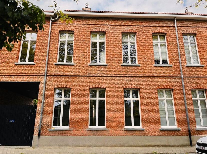 Ruim gelijkvloers appartement&lt;br /&gt;
Ligging: Rustig gelegen vlakbij het centrum van Herentals. Invalswegen makkelijk te bereiken.&lt;br /&gt;
Indeling: Inko