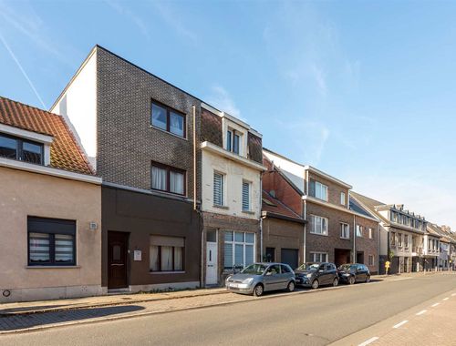                                         Maison à vendre à Sint-Niklaas, € 279.000
