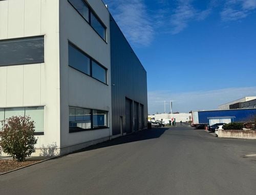                                         Entrepôt sans bureau à louer à Evergem, € 7.500
