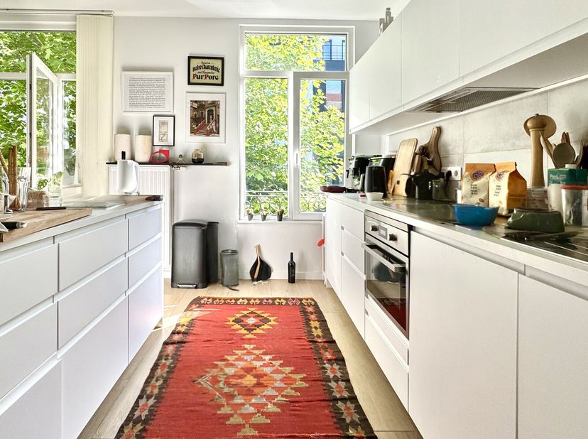 IXELLES - Situé au coeur de &quot;Ma Campagne&quot;, ce magnifique duplex de 103 m² vous séduira par sa luminosité, son espace et son emplacement idéal.&lt;br /&gt;
C
