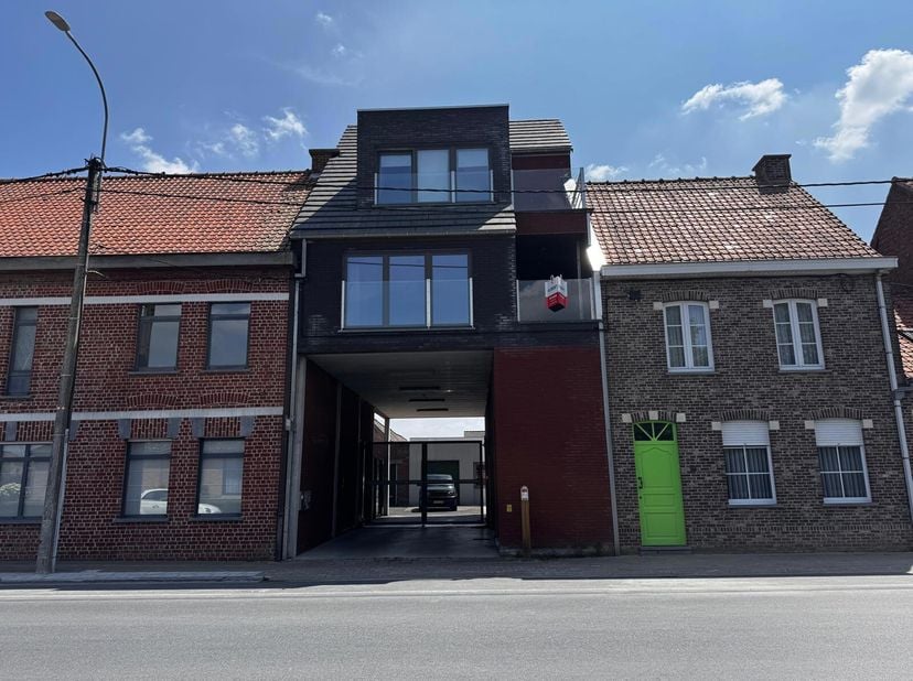 Appartement à louer
                    à 8890 Dadizele