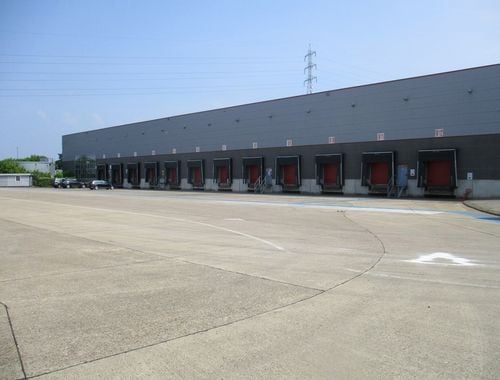                                         Commercieel Gebouw te huur in Opgrimbie, € 11.666
