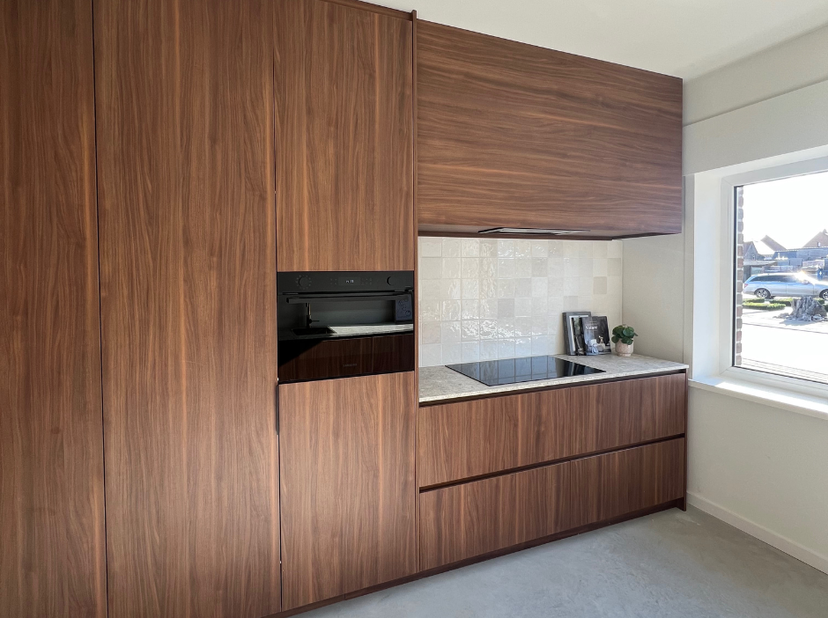Centraal gelegen instapklare woning te Zedelgem&lt;br /&gt;
&lt;br /&gt;
**Instapklare halfopen woning met uitstekende ligging**&lt;br /&gt;
&lt;br /&gt;
Op zoek naar een cha