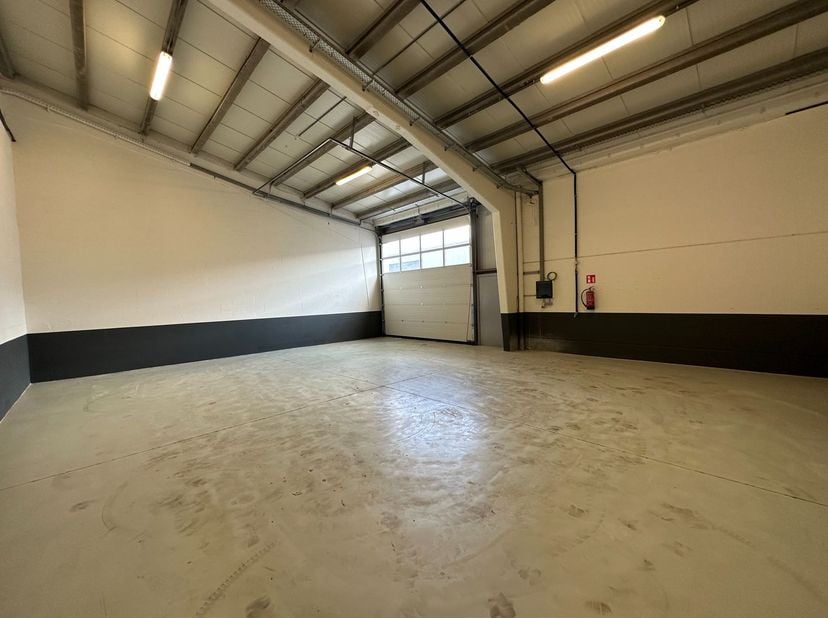 Bien professionnel à vendre
                    à 8570 Anzegem