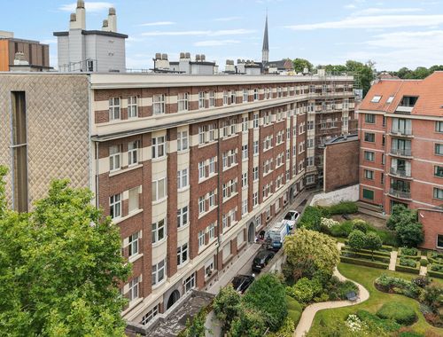                                         Appartement te koop in Elsene, € 420.000
