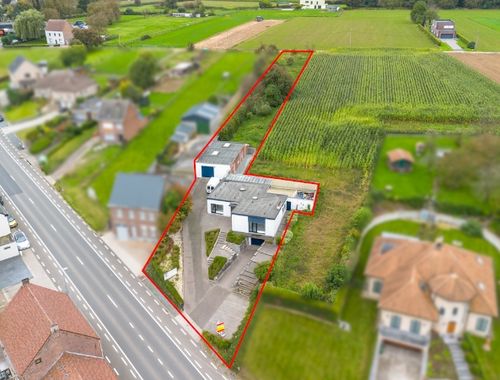                                         Bungalow à vendre à Nederhasselt, € 465.000
