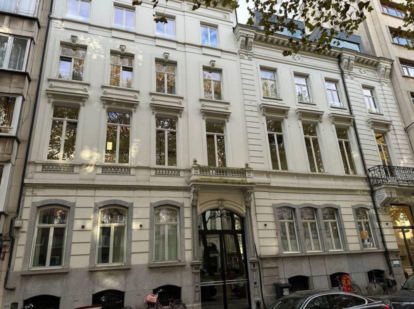 Appartement à vendre
                    à 2018 Antwerpen