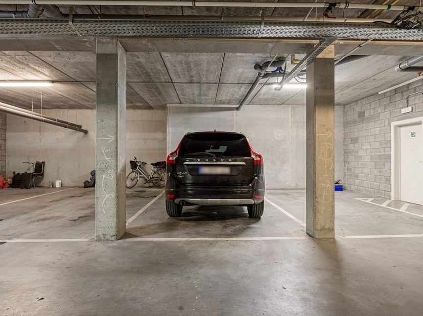 Langs het Max Havelaarplein, onder nieuwbouwresidentie &#039;Max&#039; in Wezemaal, bieden we de laatste 4 ondergrondse parkeerplaatsen aan tegen een zeer aantr