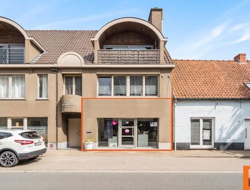                                         Kantoor te huur in Aartrijke, € 750
