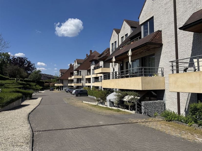 Appartement de luxe de 3 chambres&lt;br /&gt;
Le jardin de la résidence Anneti offre un accès direct à l&#039;Osbroek par un petit portail