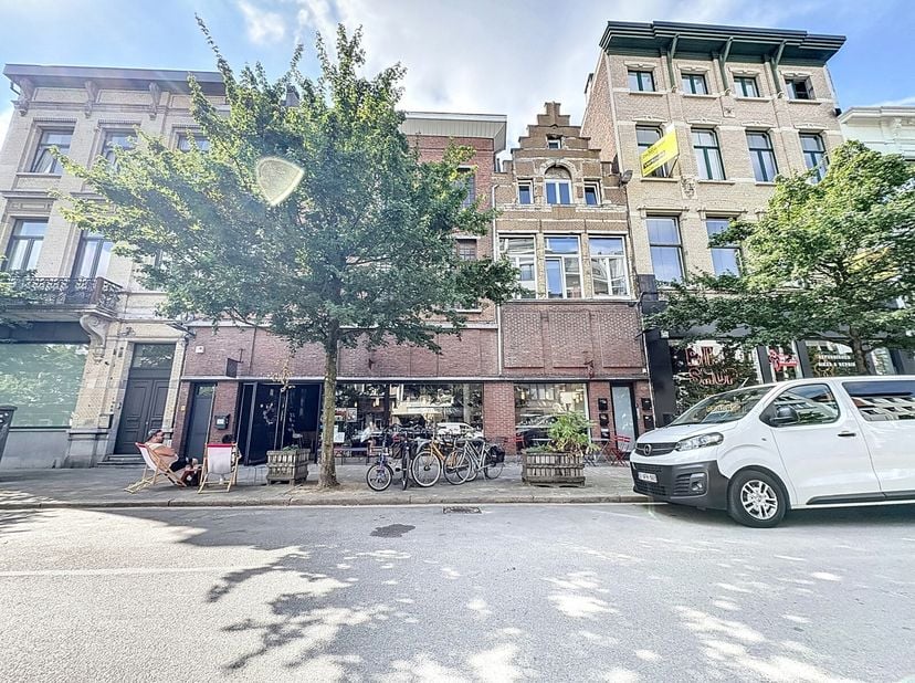 Bien professionnel à vendre
                    à 2000 Antwerpen