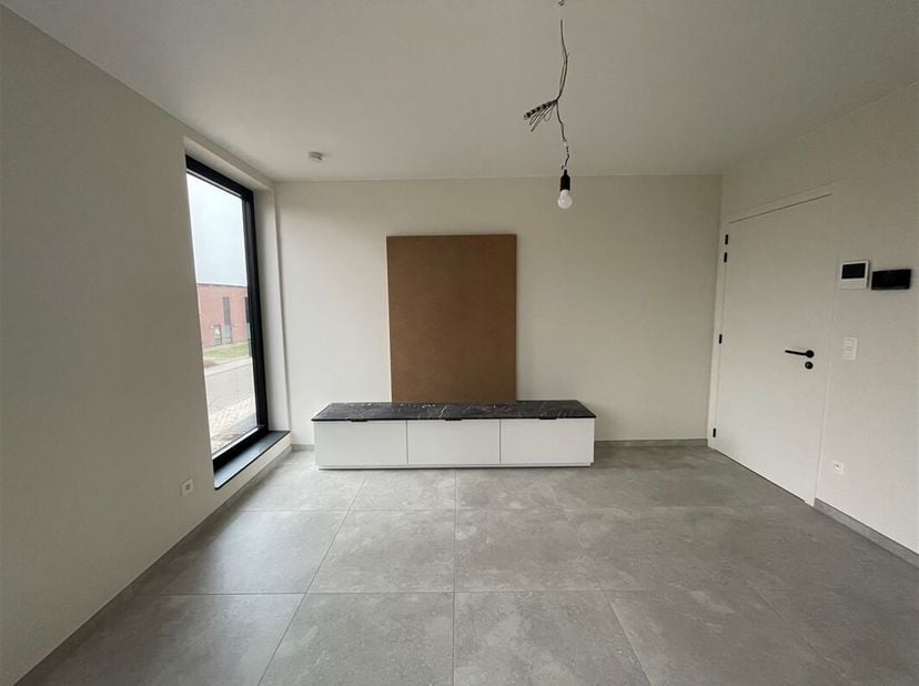 Luxueus afgewerkt én energiezuinig appartement.&lt;br /&gt;
Het appartement bevindt zich op wandelafstand van het bruisend centrum van Lommel alsook kortbij